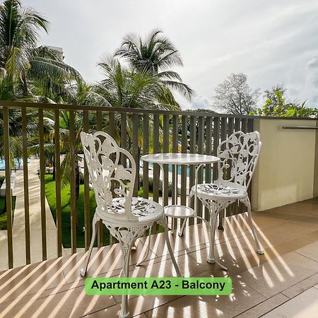 By The Sea- Pool And Sea View Apartman Batu Ferringhi Kültér fotó